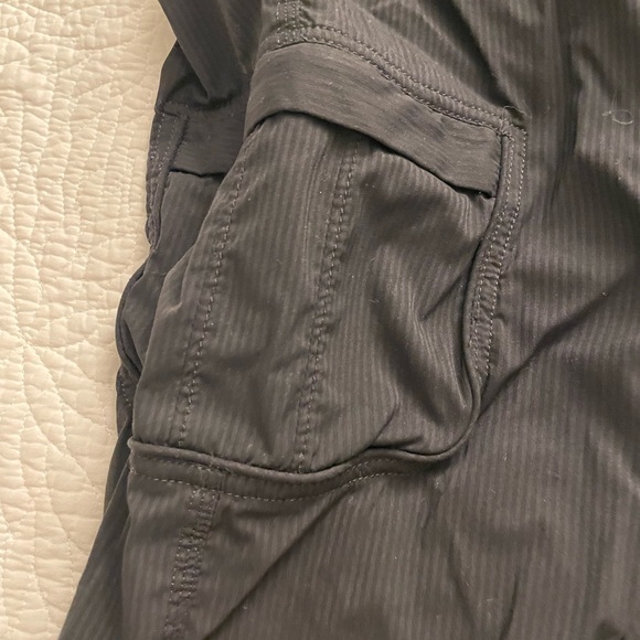 Women’s Black Dance Studio Cargo Pants Crop Size 4 - Picture 3 of 11